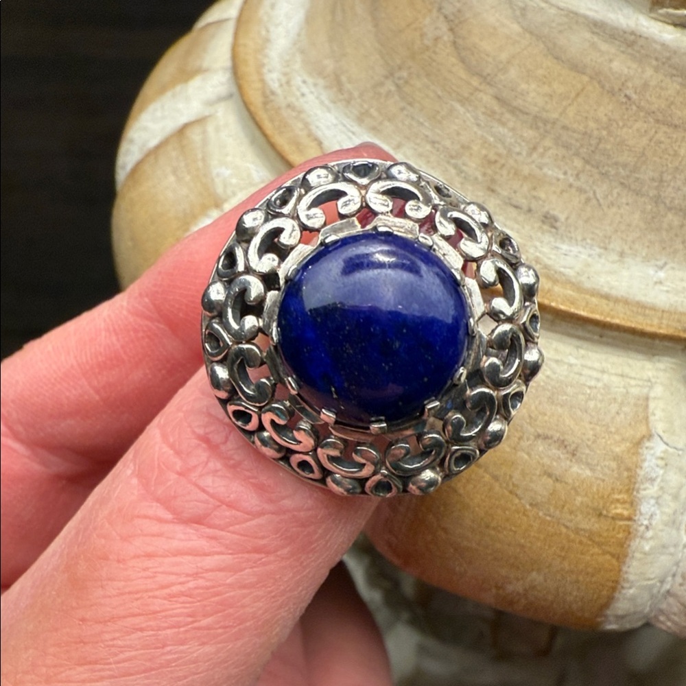 Intricate Silver Ring with Deep Blue Lapis Stone